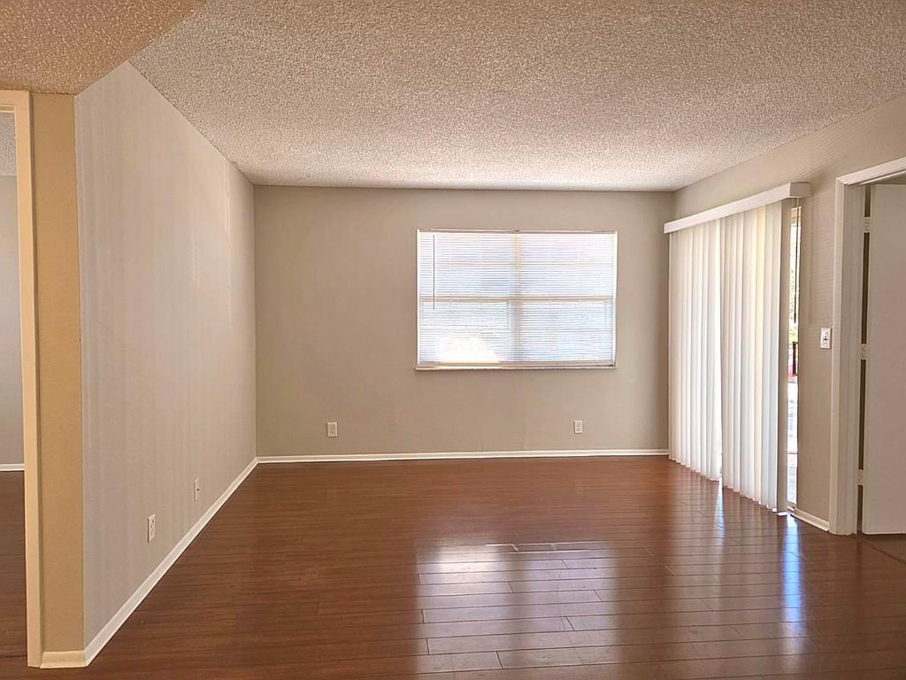 MIDPORT PLACE I, A CONDOMINIUM - Residential