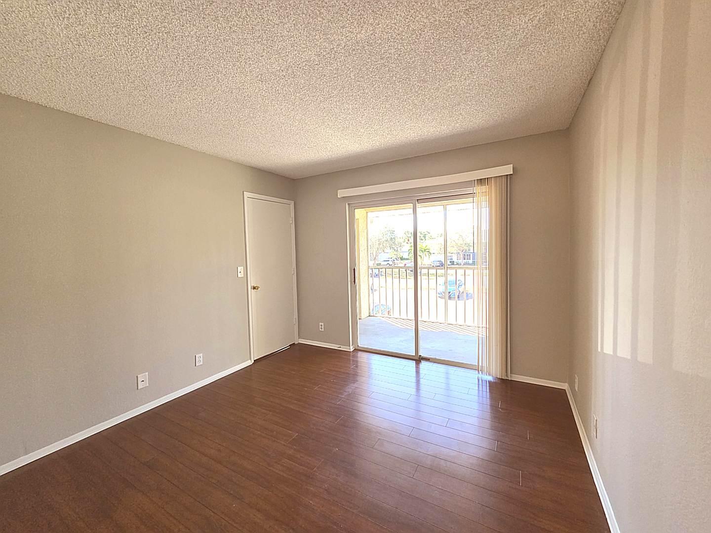 MIDPORT PLACE I, A CONDOMINIUM - Residential