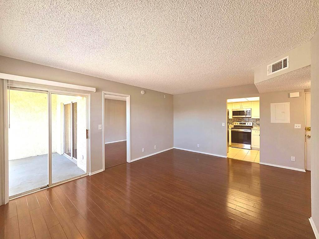 MIDPORT PLACE I, A CONDOMINIUM - Residential