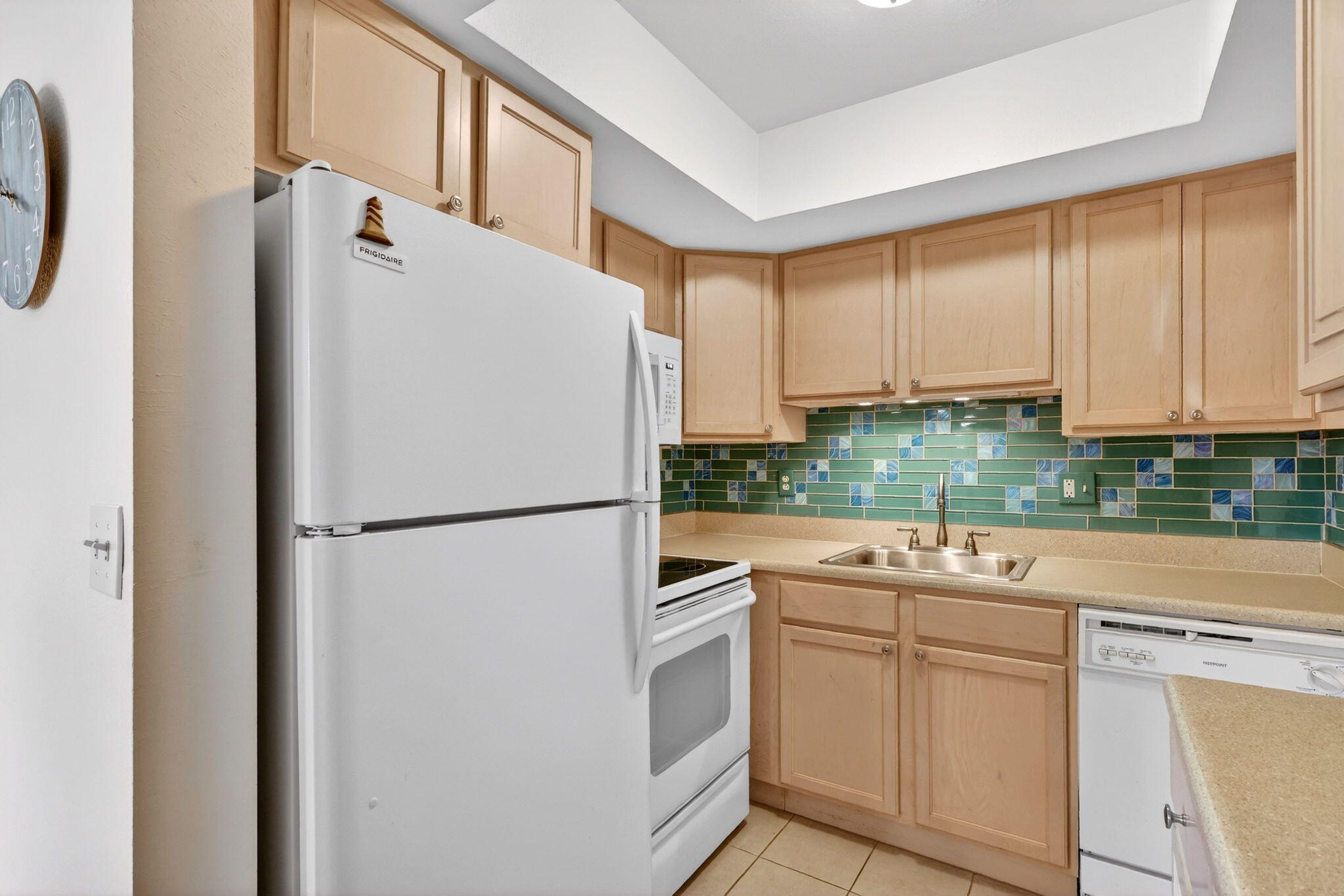 CEDAR POINTE CONDO - Residential