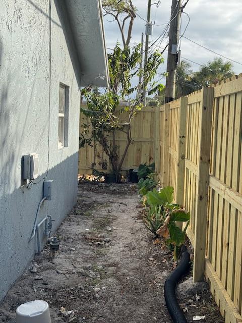 LAKE WORTH TOWN OF - Residential Income