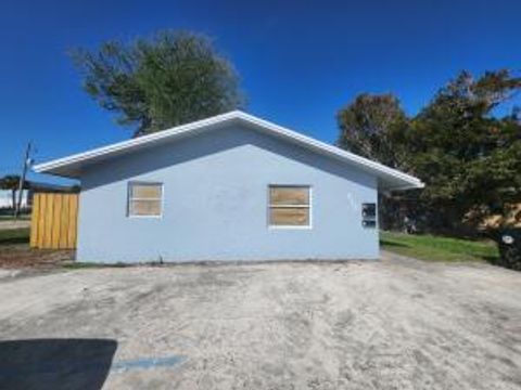 517 S F Street Lake Worth Beach FL 33460