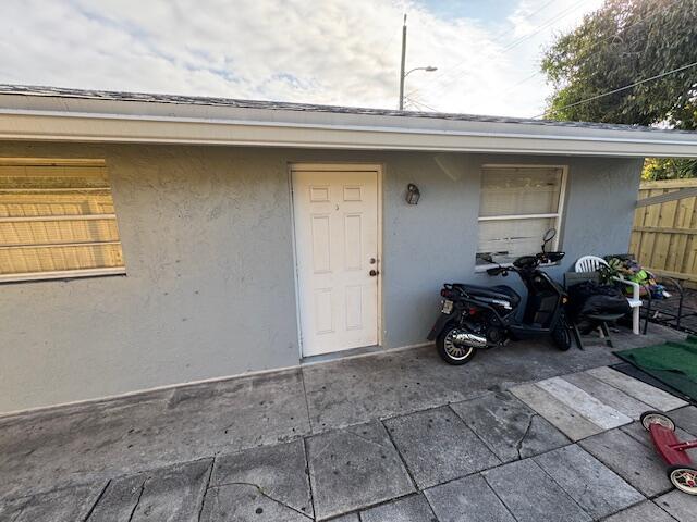 LAKE WORTH TOWN OF - Residential Income