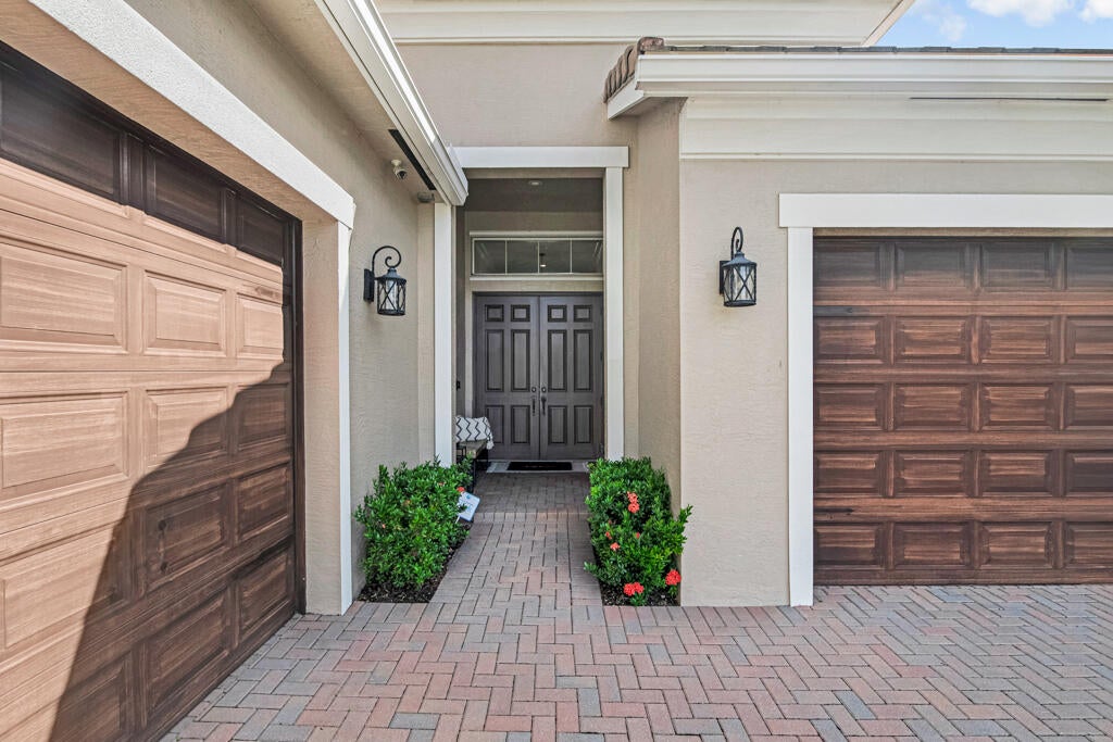 2318 Bellarosa Circle