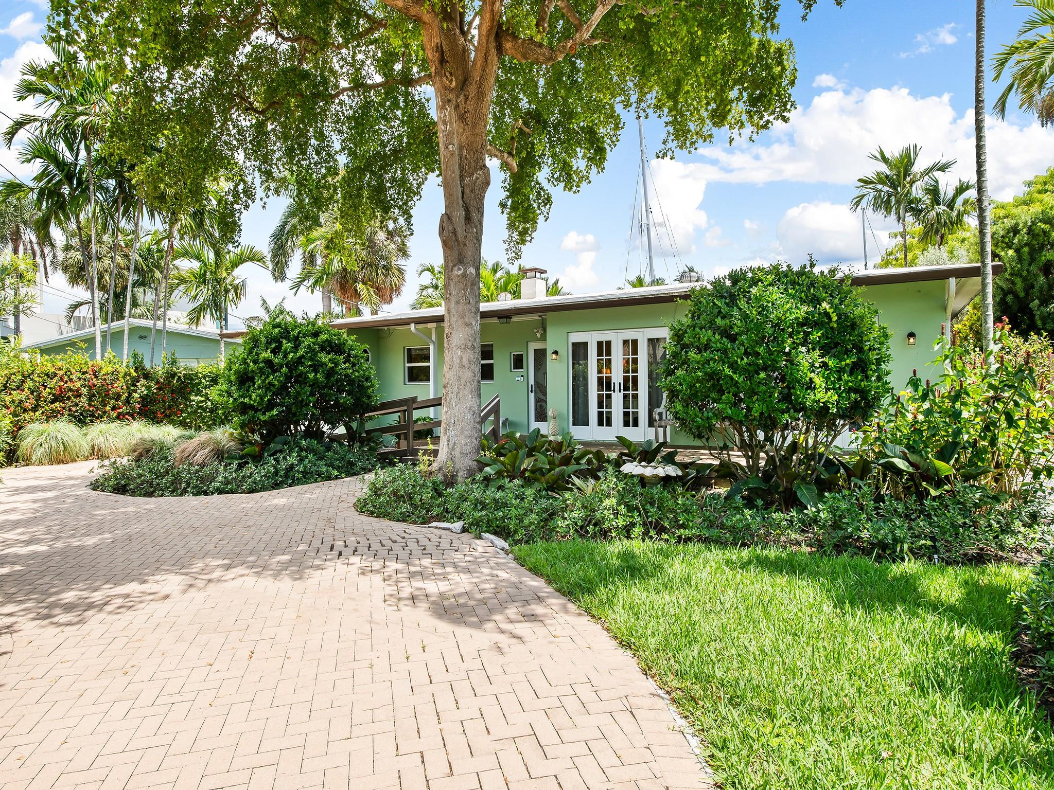 Lauderdale Harbors - Residential