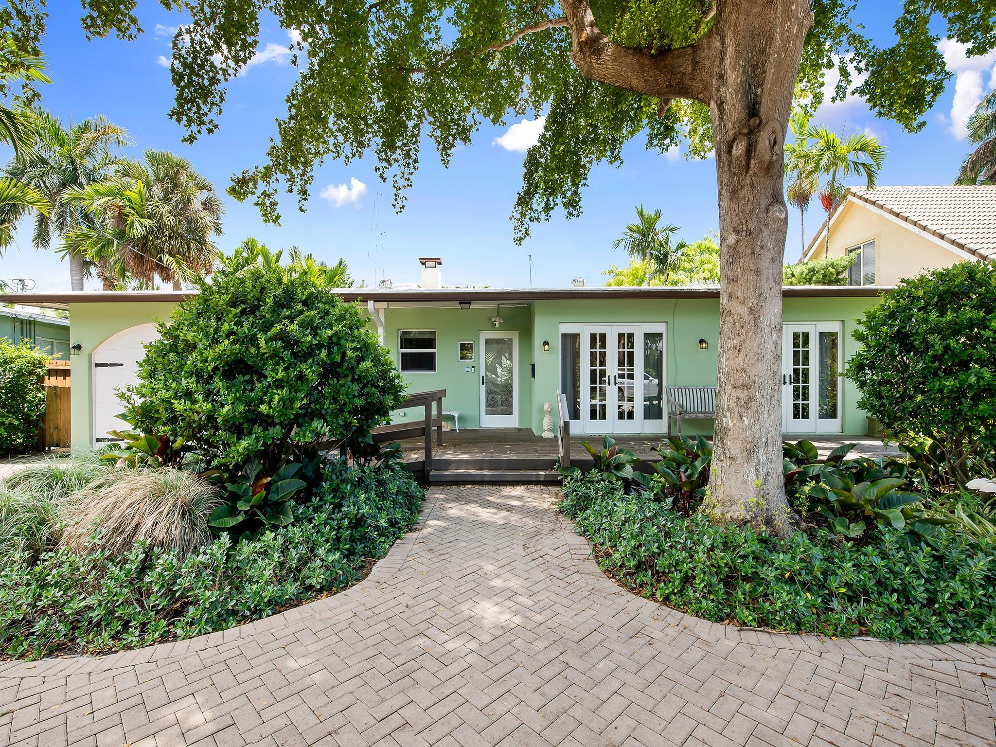 Lauderdale Harbors - Residential