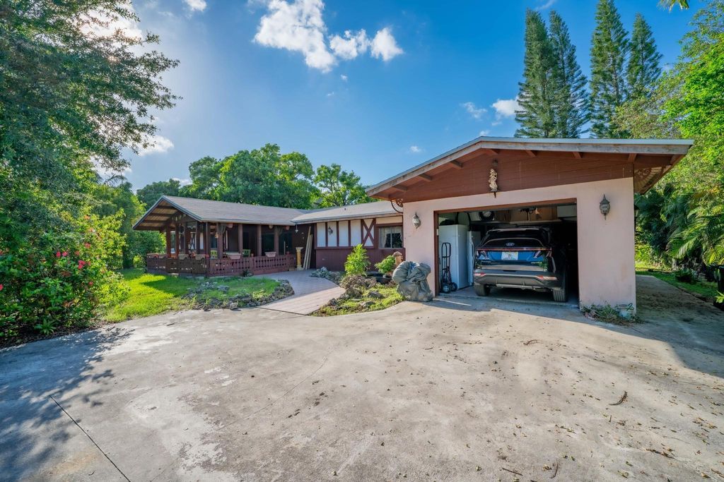 Photo of 17501 SW 61st Court, Southwest Ranches, FL 33331 (MLS # F10445355)