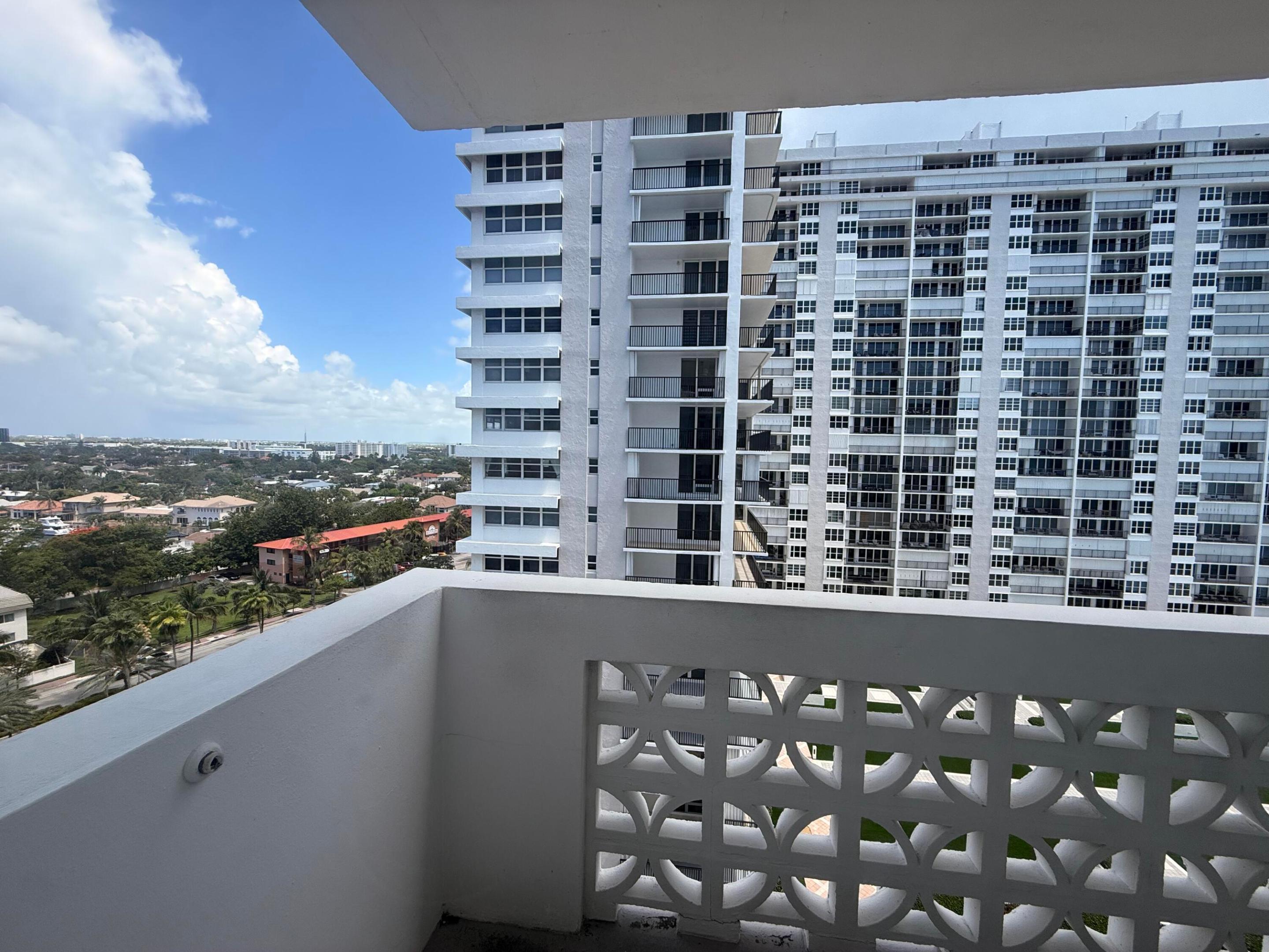 4250 Galt Ocean Drive 11c