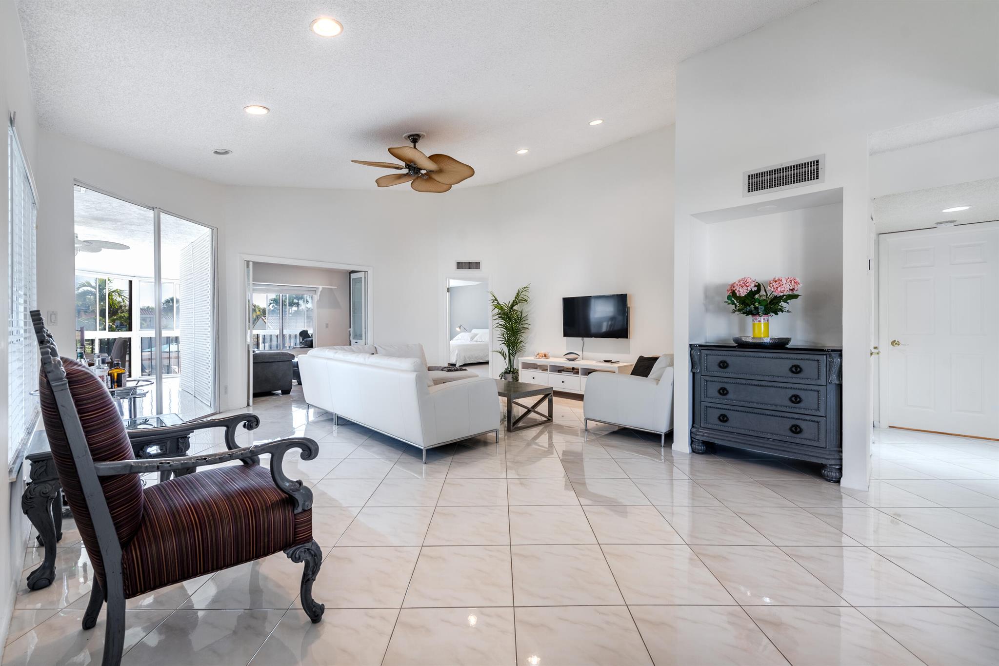 7485 Glendevon Lane 1105