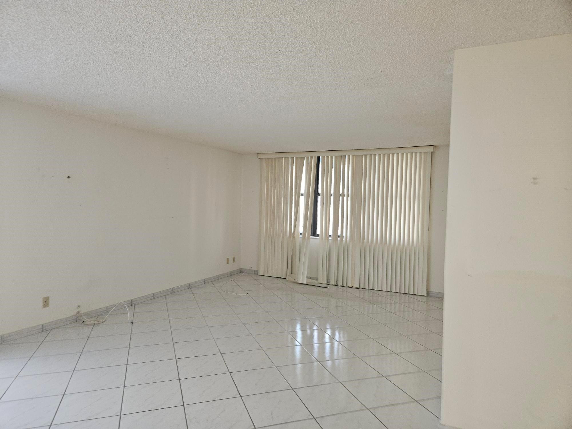 18151 NE 31st Court 1216