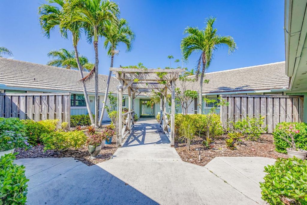 Photo of 1127 E Seminole Avenue #8 A, Jupiter, FL 33477 (MLS # R10973858)