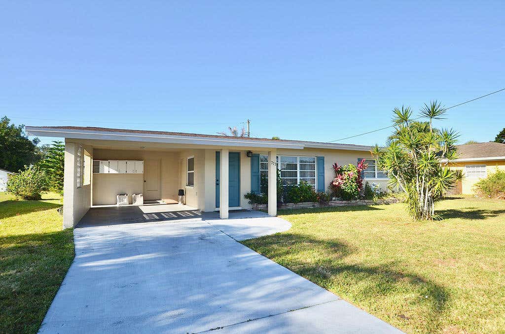 Photo of 773 E Prima Vista Boulevard NE, Port Saint Lucie, FL 34952 (MLS # R10978936)