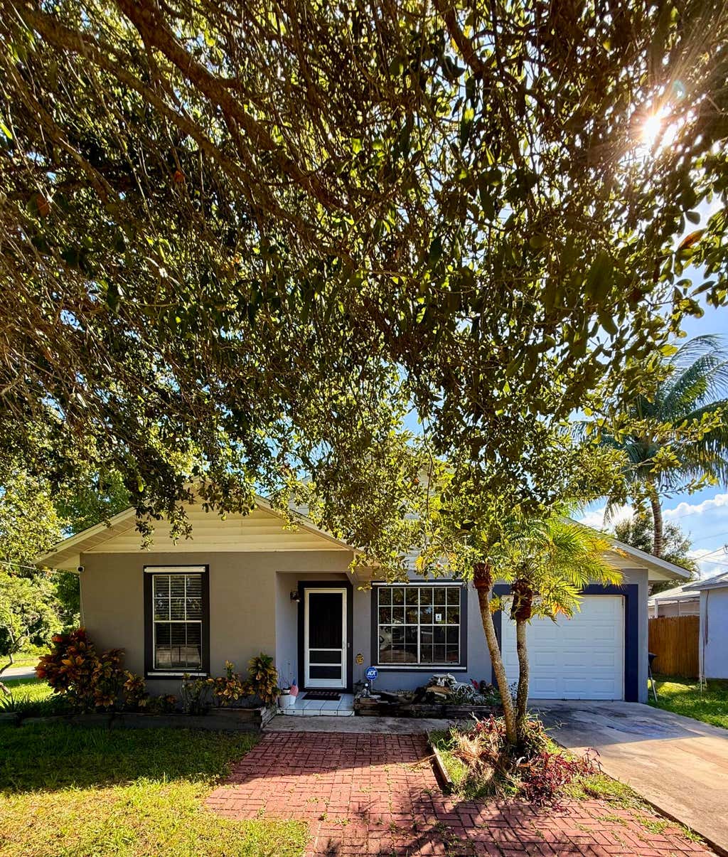 Photo of 5360 SE Dell Street, Stuart, FL 34997 (MLS # R11114594)