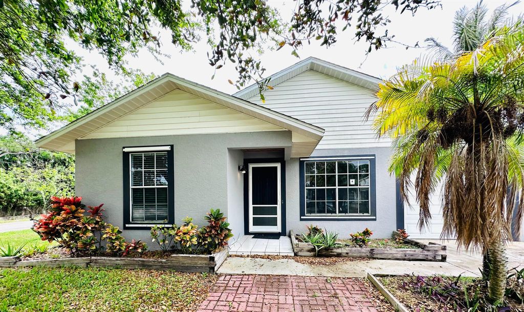 Photo of 5360 SE Dell Street, Stuart, FL 34997 (MLS # R11114594)