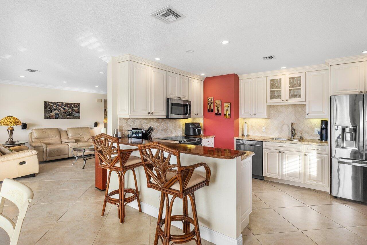 10891 Quail Covey Road Azalea