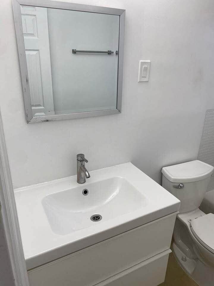 Hallandale Park - Residential Lease