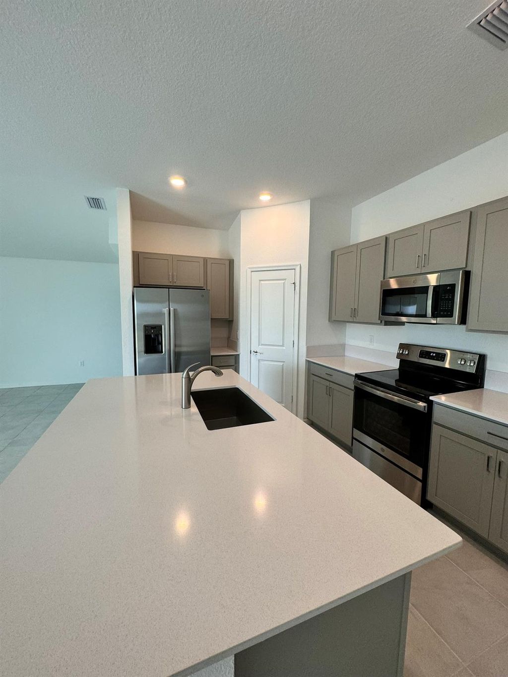 Photo of 785 Worlington Lane, Fort Pierce, FL 34947 (MLS # F10550292)