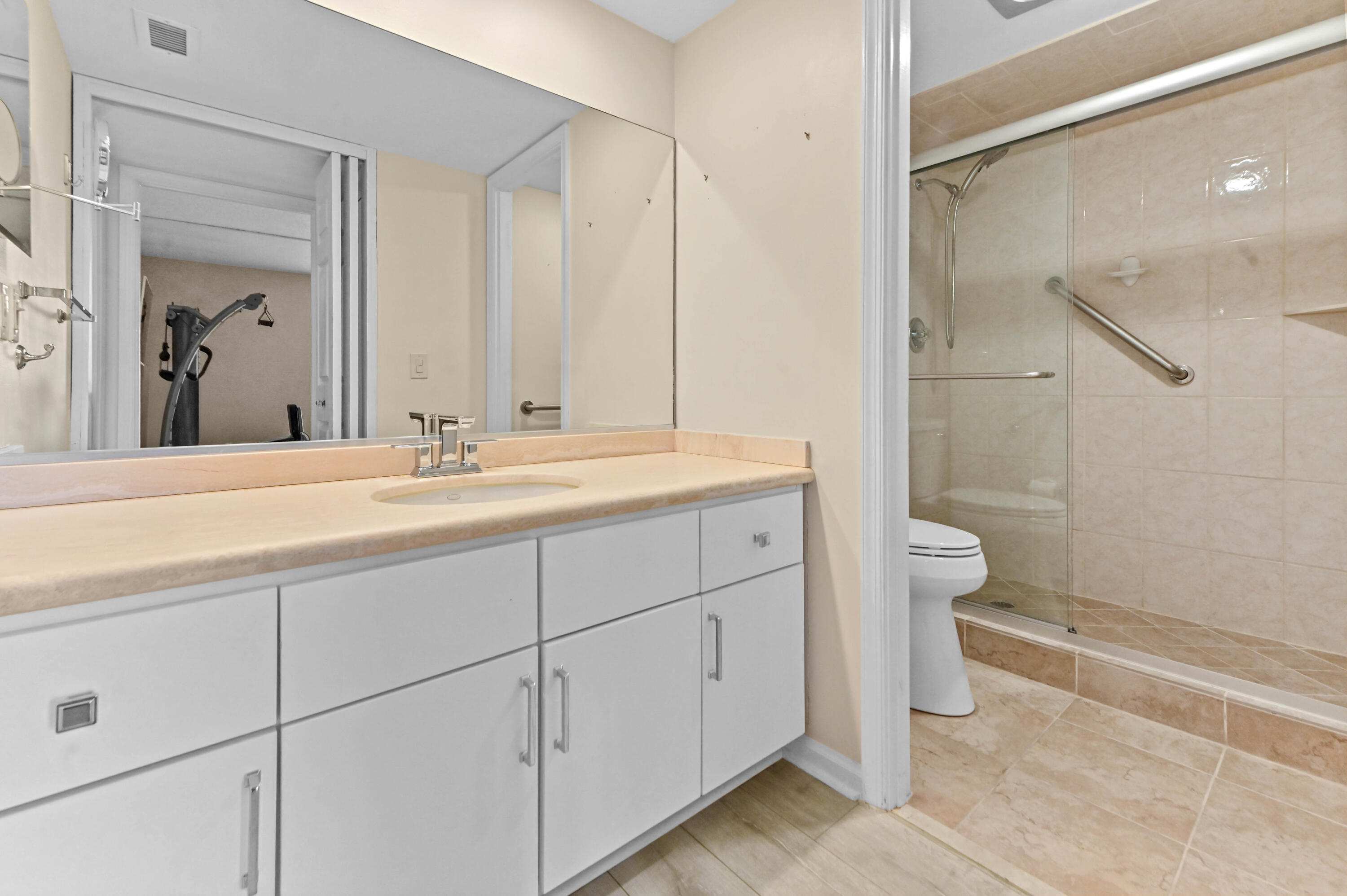 WOODLAND LAKES - Residential