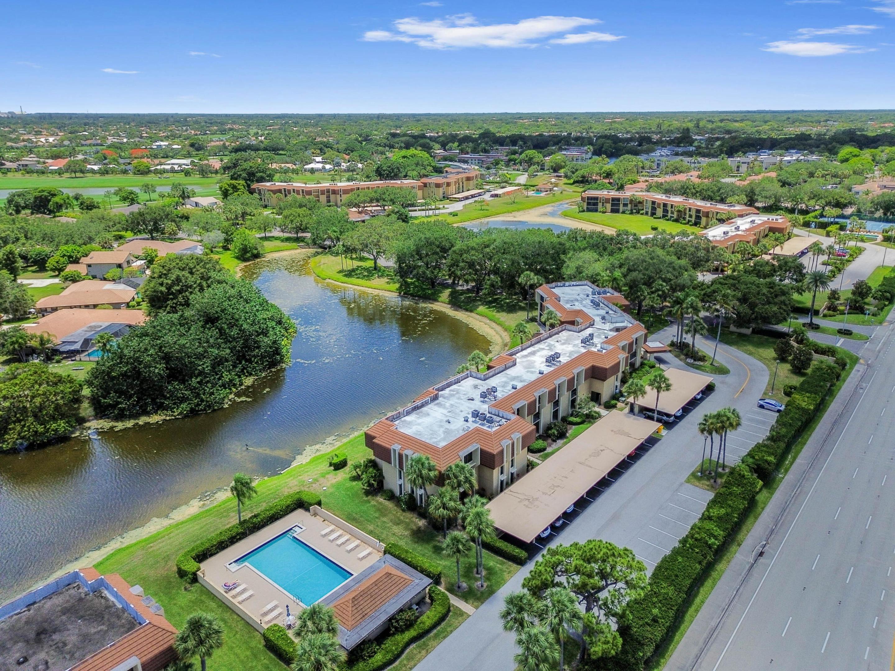 WOODLAND LAKES - Residential