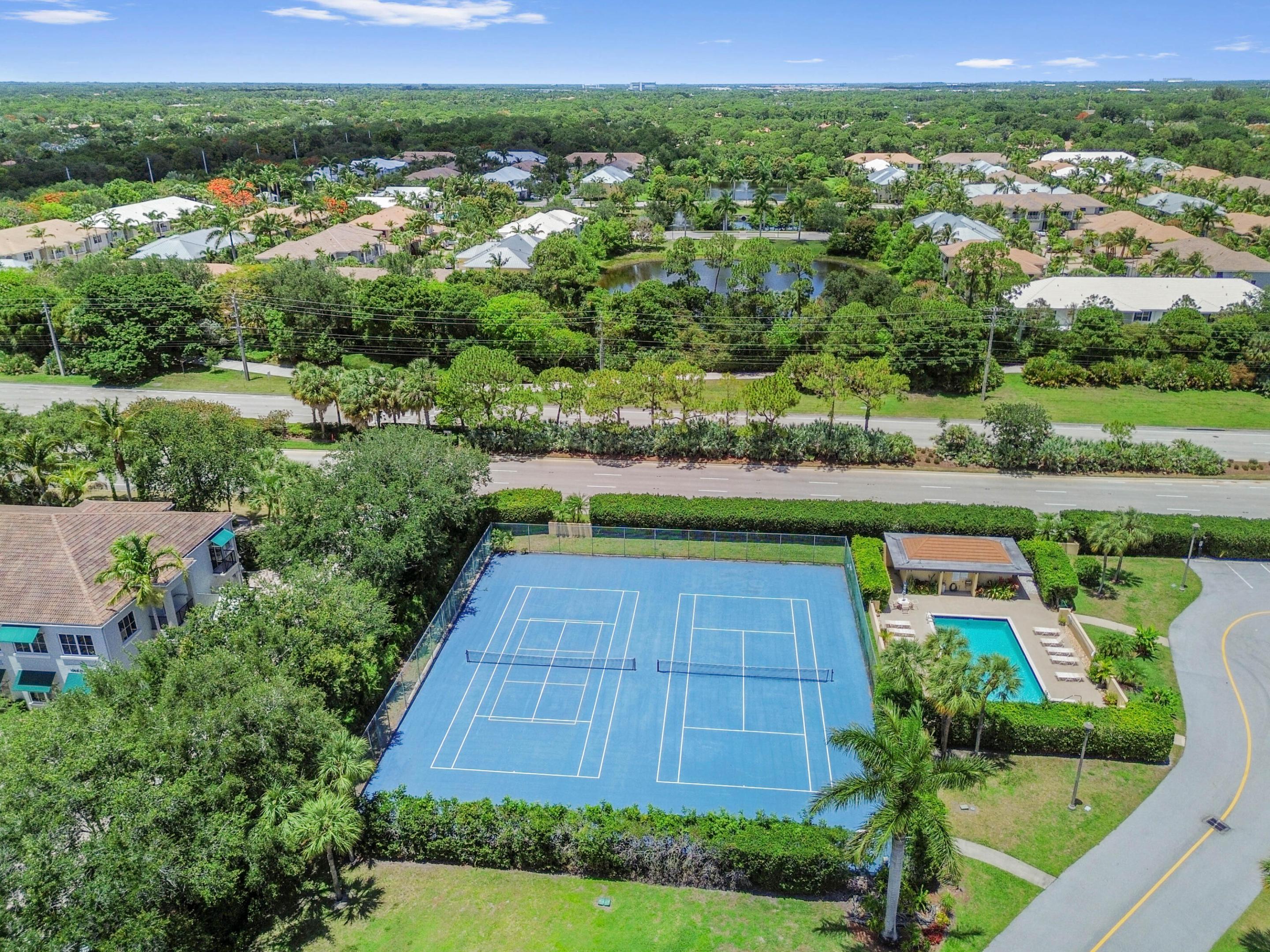 WOODLAND LAKES - Residential