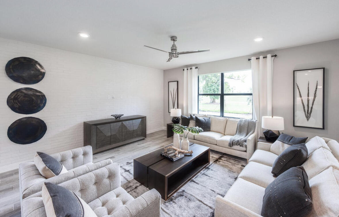 WOODMONT PODS B F & G - Residential