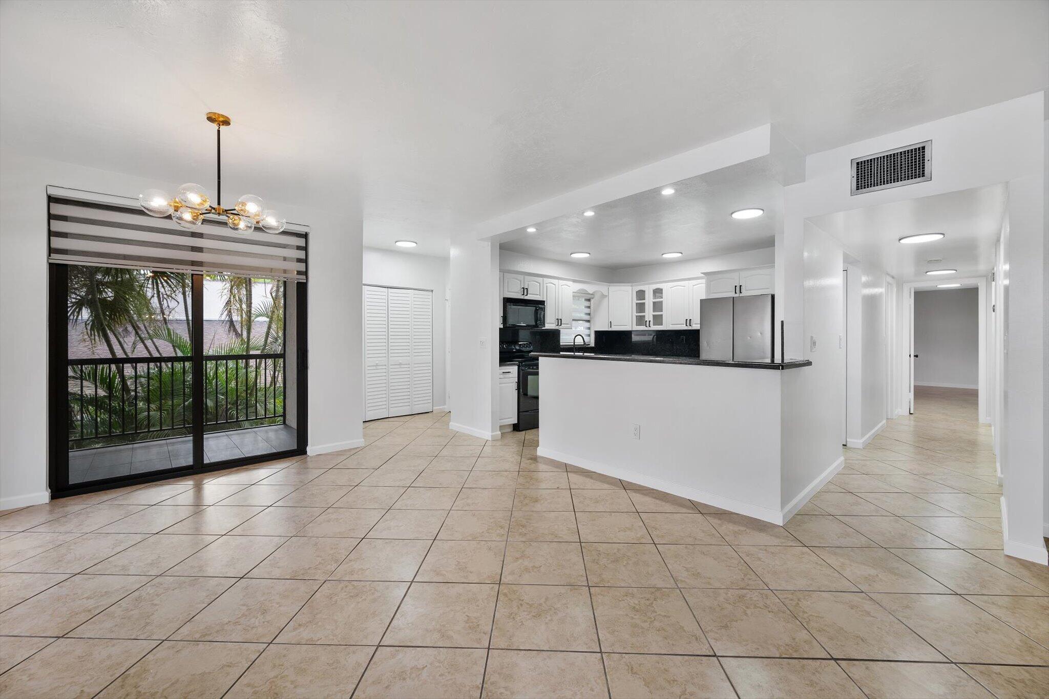 740 NE 199th Street 205g