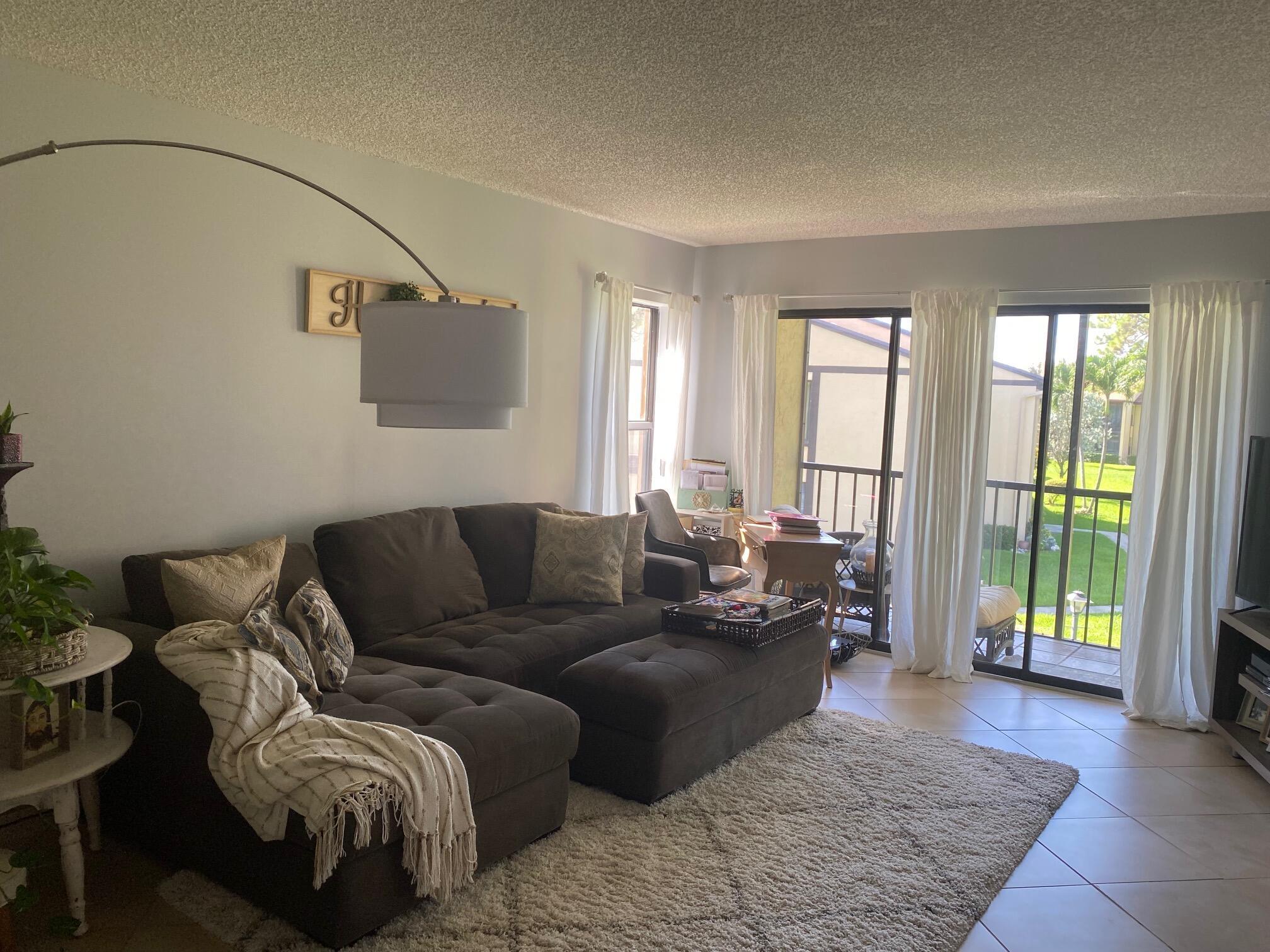 818 Sky Pine Way E2