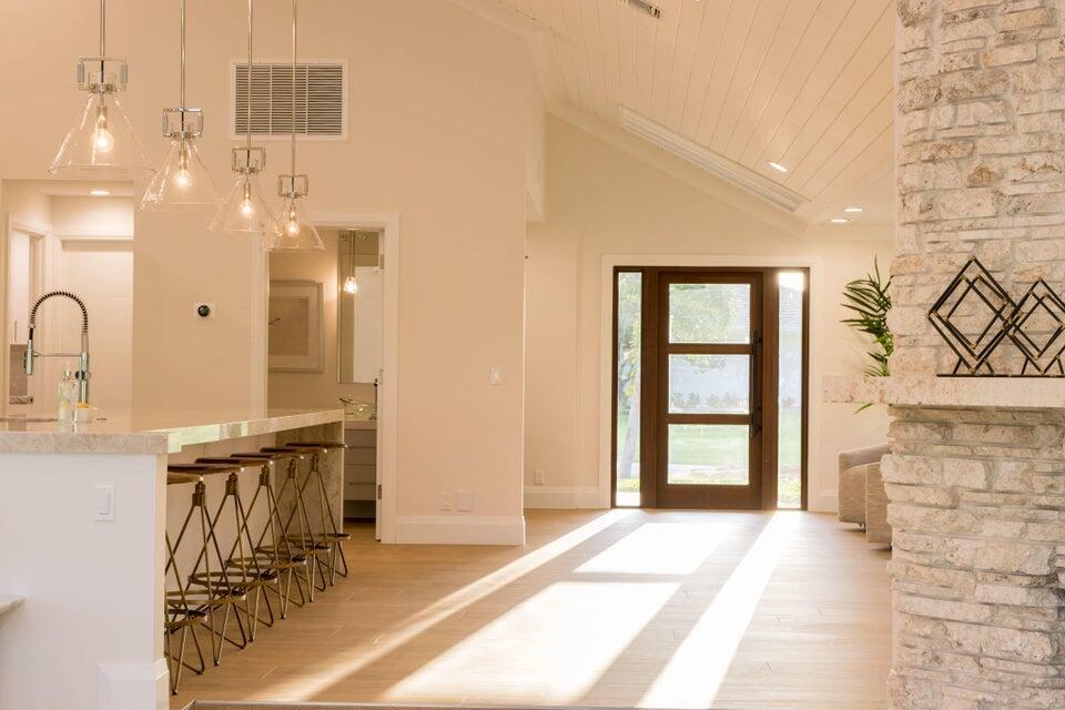 910 Greensward Lane