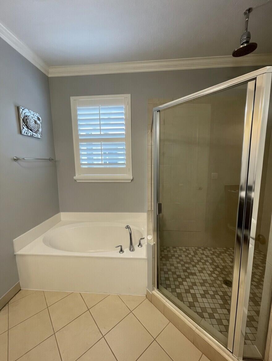 CENTRA BLUE LAKE TOWNHOMES - Residential