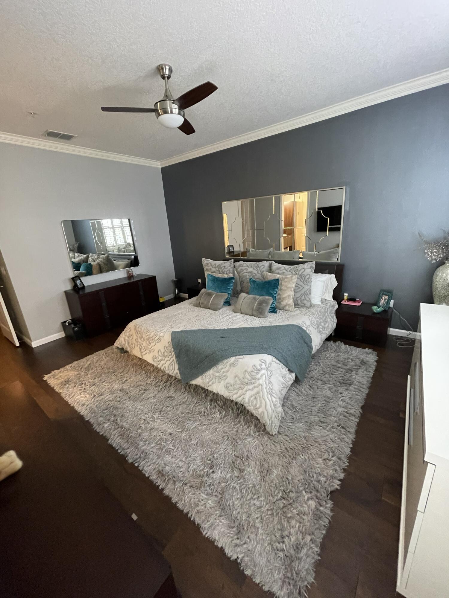 CENTRA BLUE LAKE TOWNHOMES - Residential