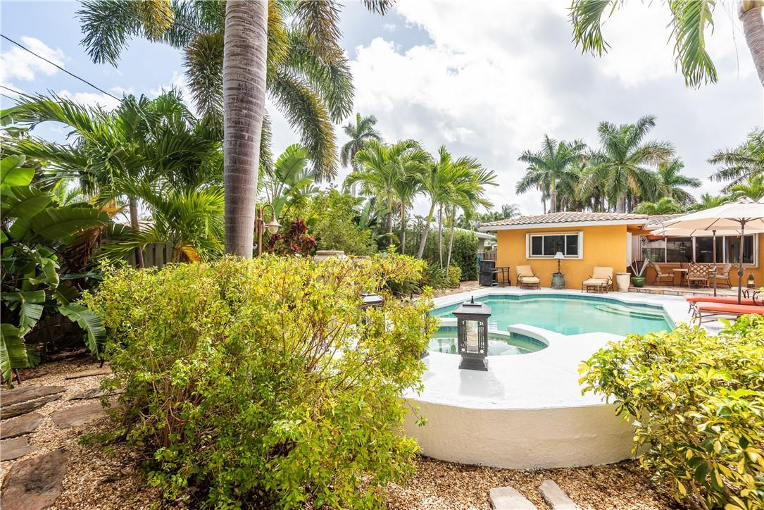 Hollywood Lakes Sec 1-32 - Residential