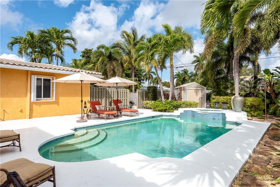 Hollywood Lakes Sec 1-32 - Residential