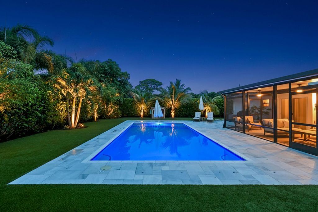 Photo of 2427 COUNTRY OAKS Lane, Palm Beach Gardens, FL 33410 (MLS # B26054153)
