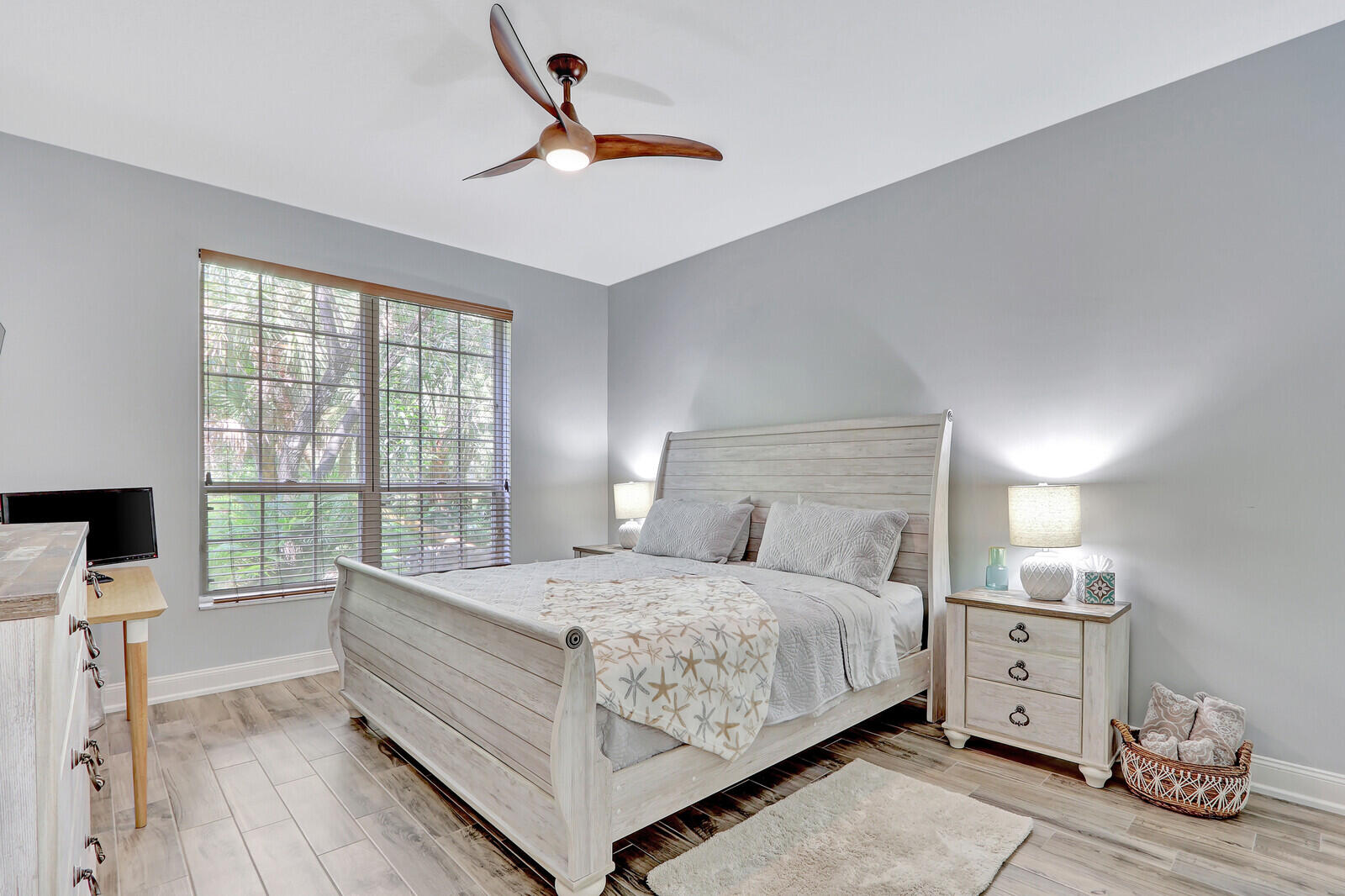 Palm Beach Country Estates - Residential