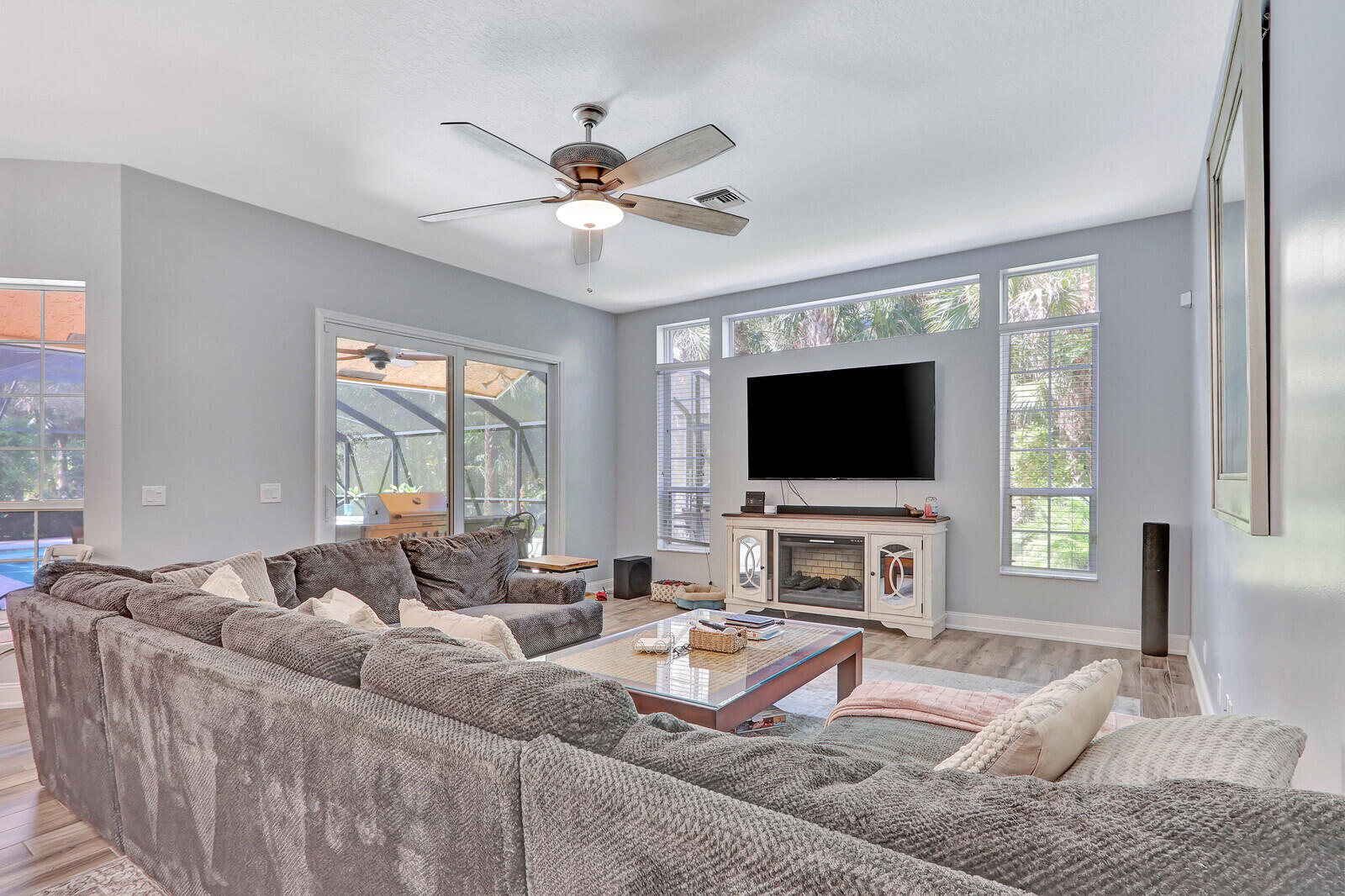 Palm Beach Country Estates - Residential