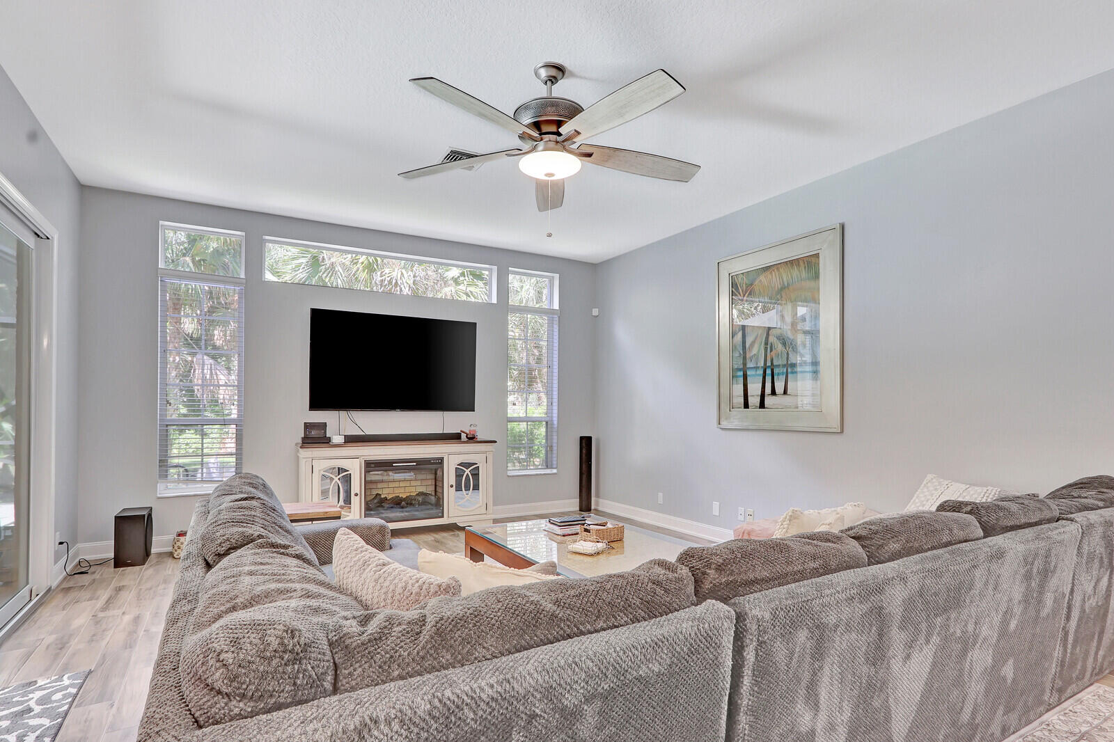 Palm Beach Country Estates - Residential