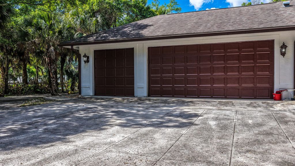 Photo of 8349 150th Court N, Palm Beach Gardens, FL 33418 (MLS # R11169215)