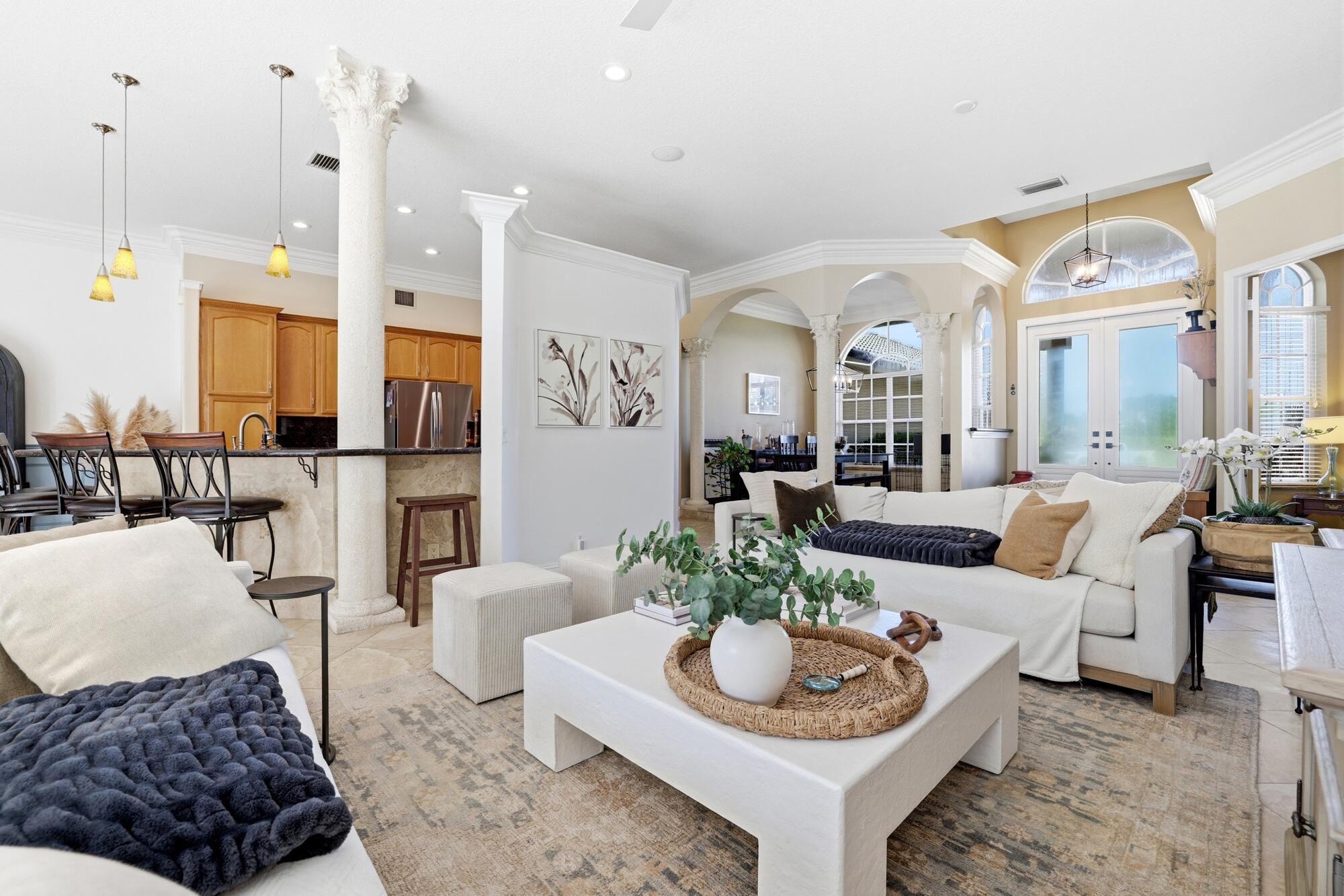 Properties 1350 PAMPAS Way