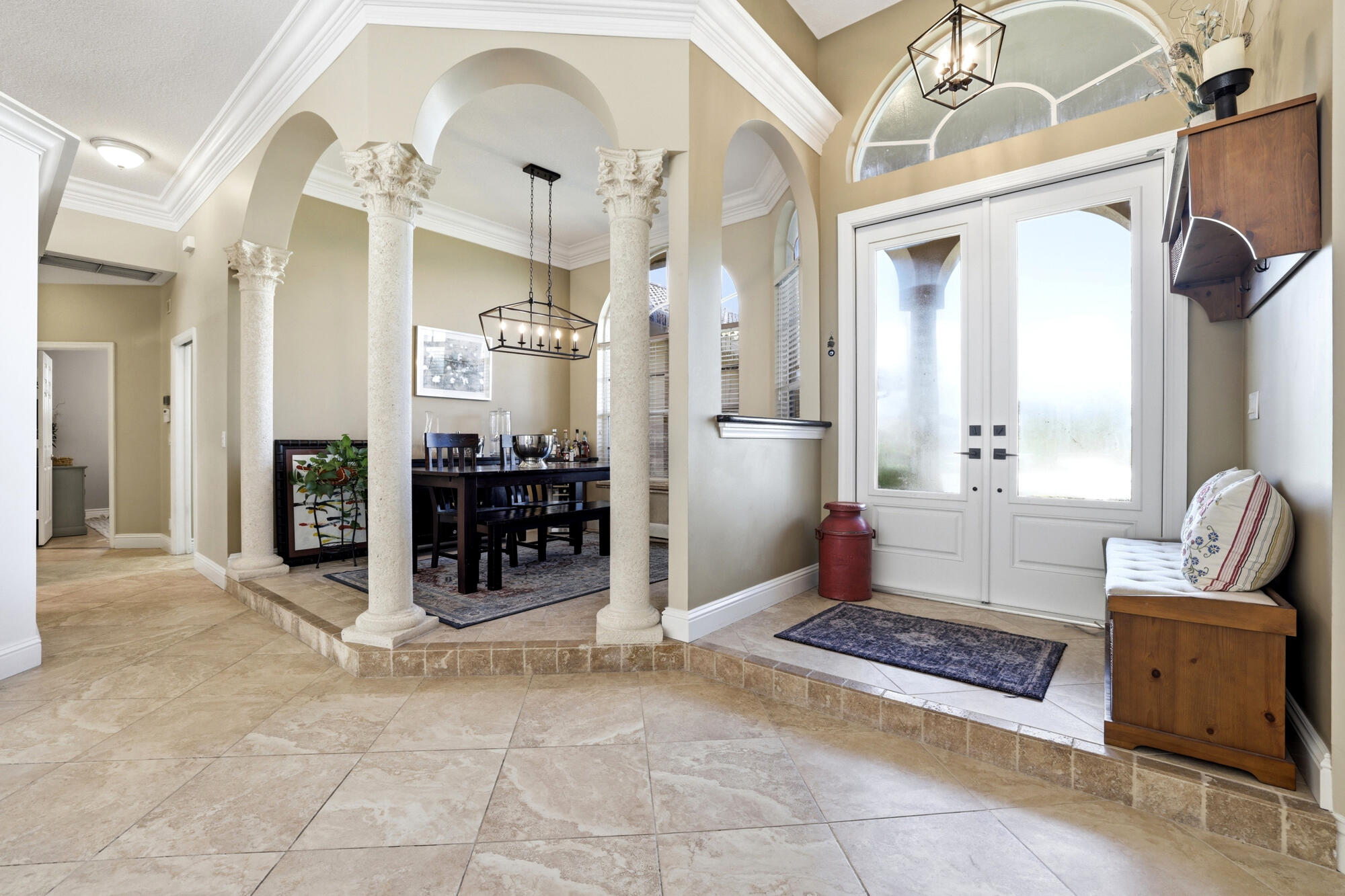 Properties 1350 PAMPAS Way