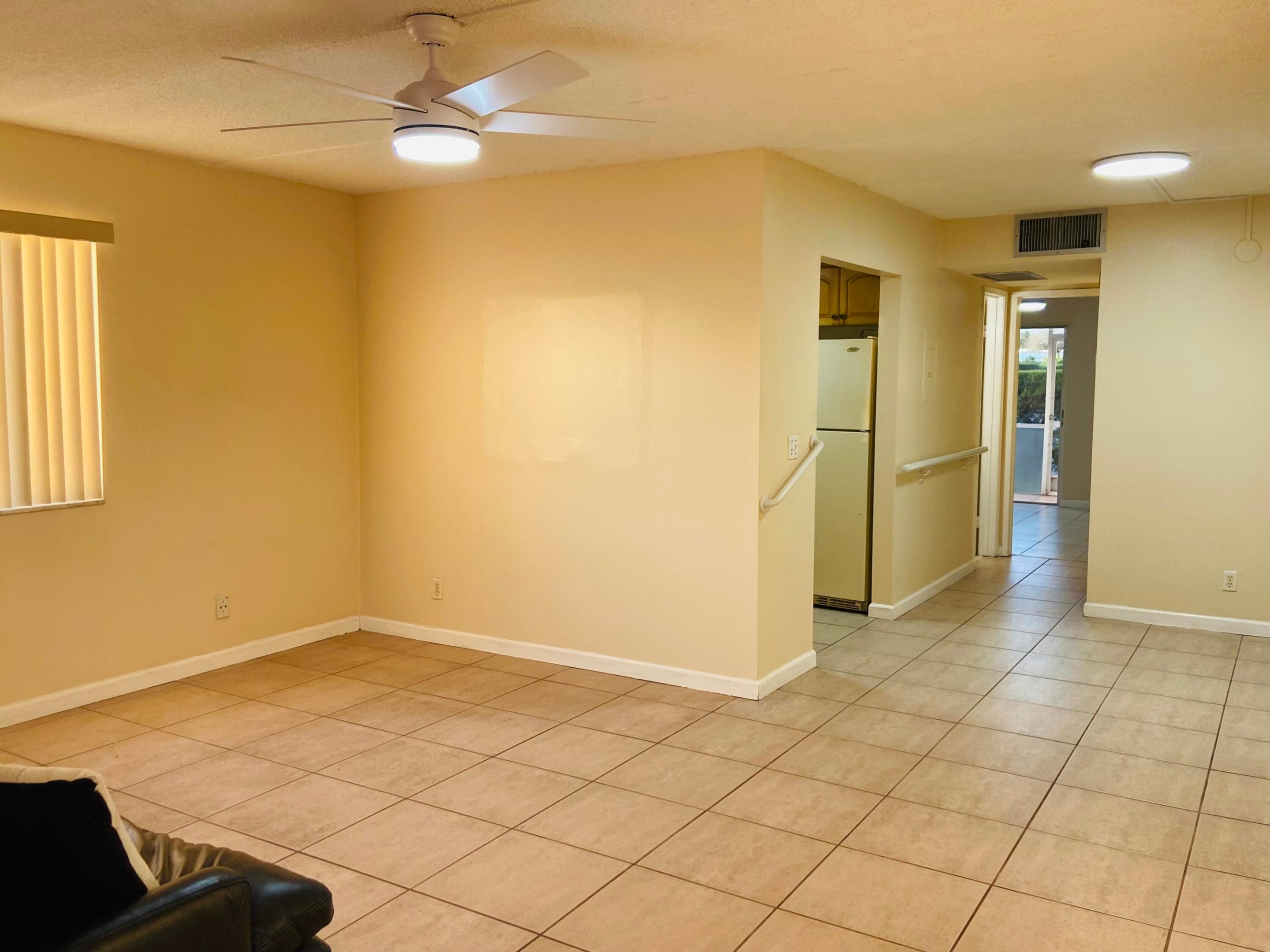 VILLAGE GREEN COVENTRY CONDO - Residential Lease