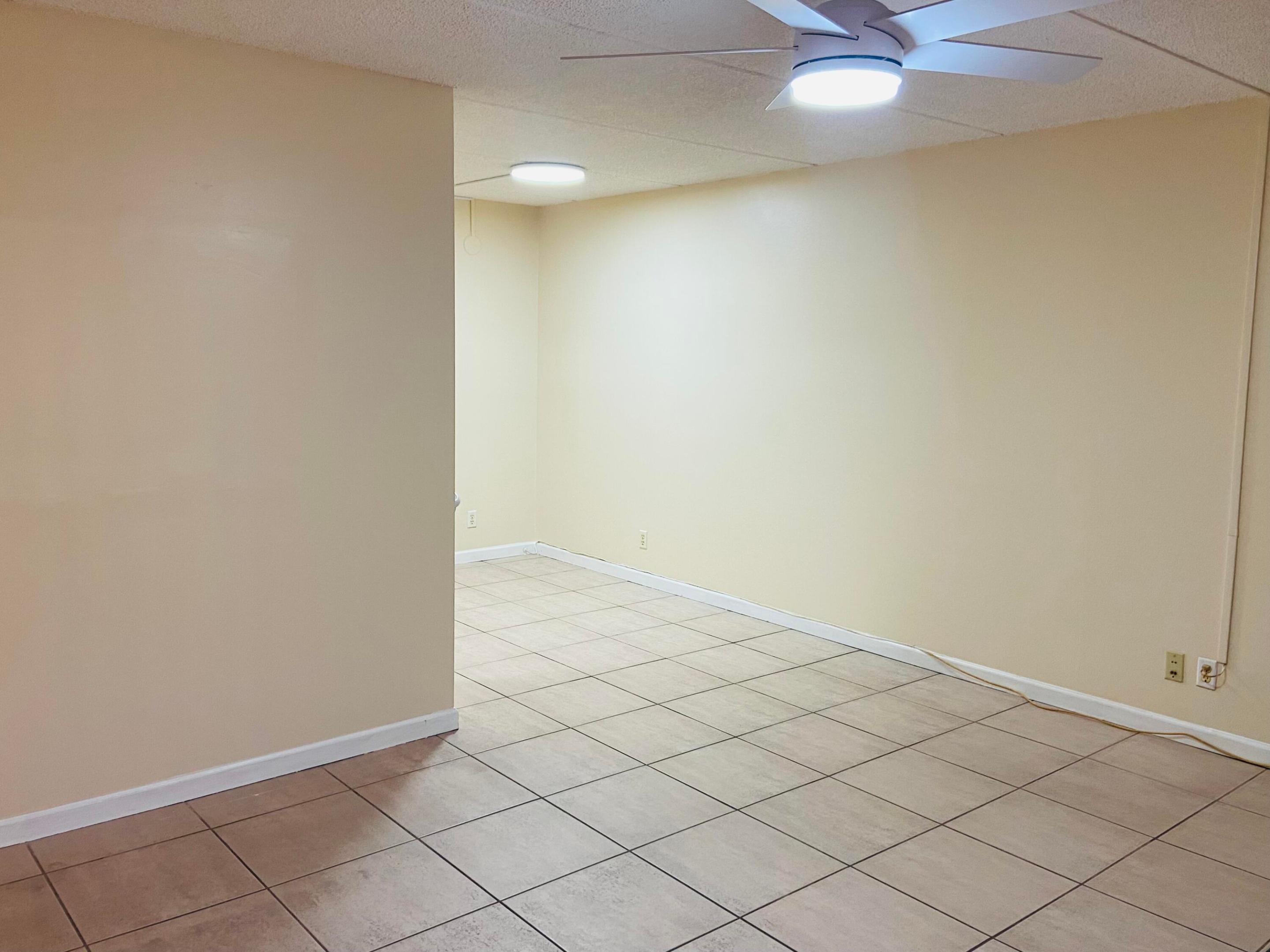 VILLAGE GREEN COVENTRY CONDO - Residential Lease