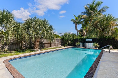 Tiny photo for 2867 SE 1st Court, Boynton Beach, FL 33435 (MLS # B26090572)