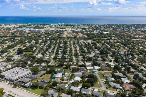 Tiny photo for 2867 SE 1st Court, Boynton Beach, FL 33435 (MLS # B26090572)