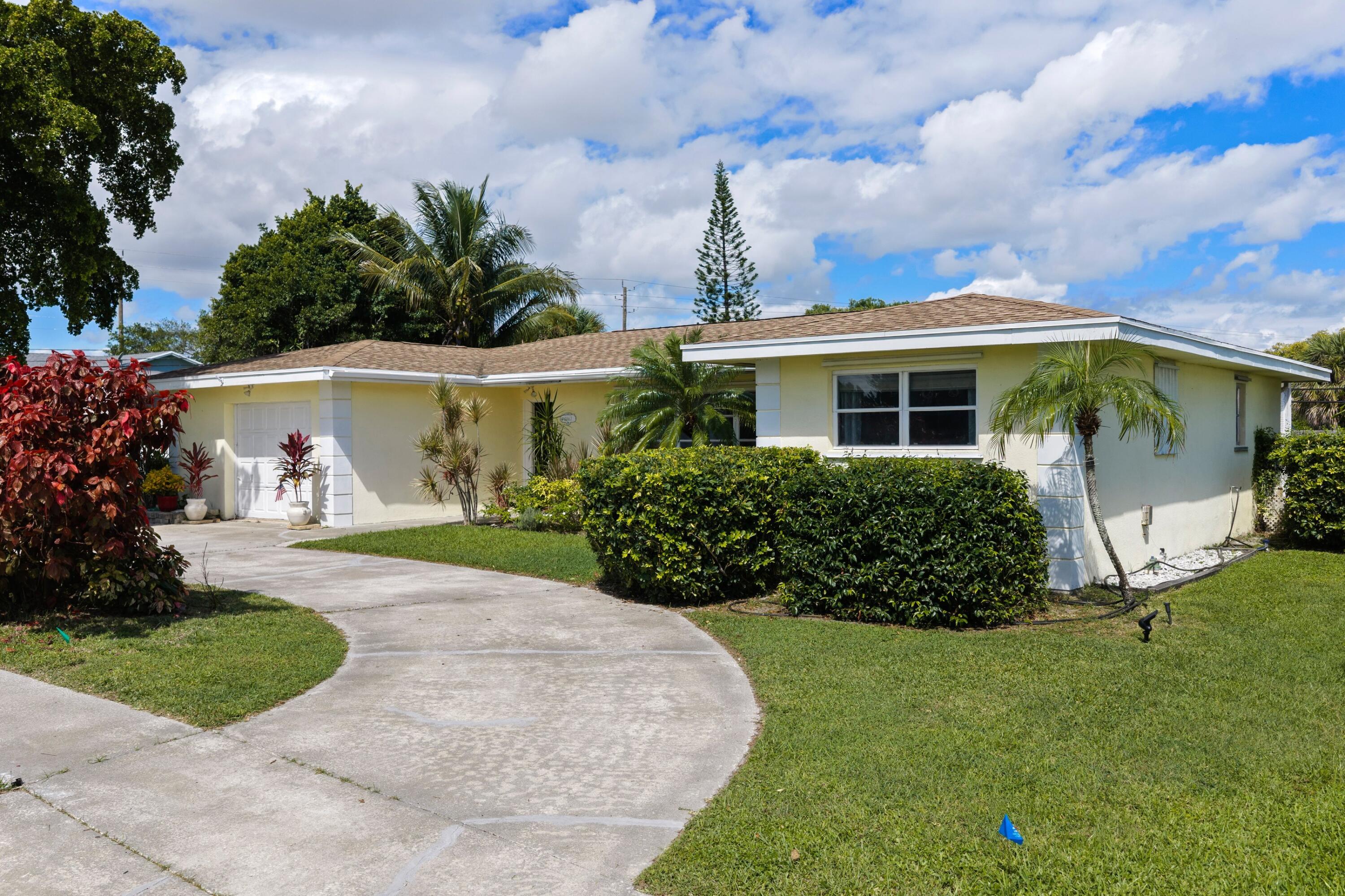 2867 SE 1st Court
