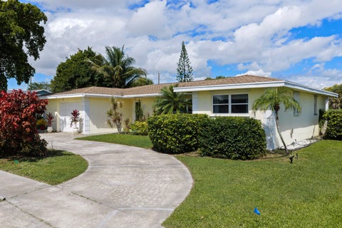 Tiny photo for 2867 SE 1st Court, Boynton Beach, FL 33435 (MLS # B26090572)