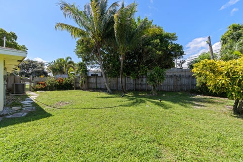 Tiny photo for 2867 SE 1st Court, Boynton Beach, FL 33435 (MLS # B26090572)