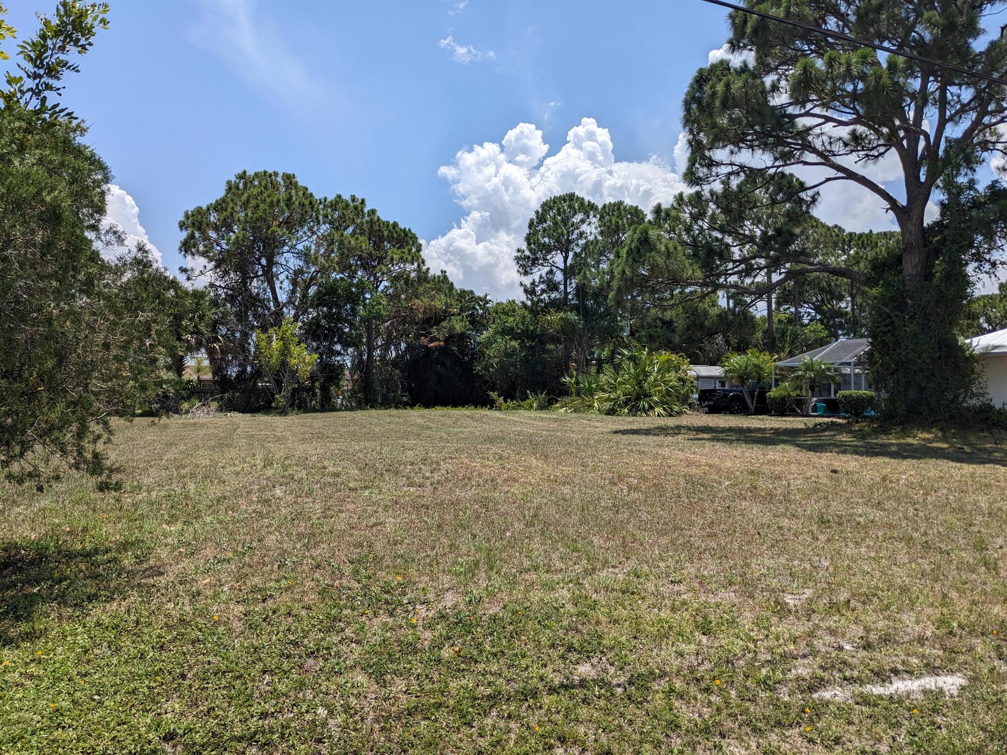 Residential lot, cleared and leveled. Great neighborhood,quiet street. Come build your dream home!