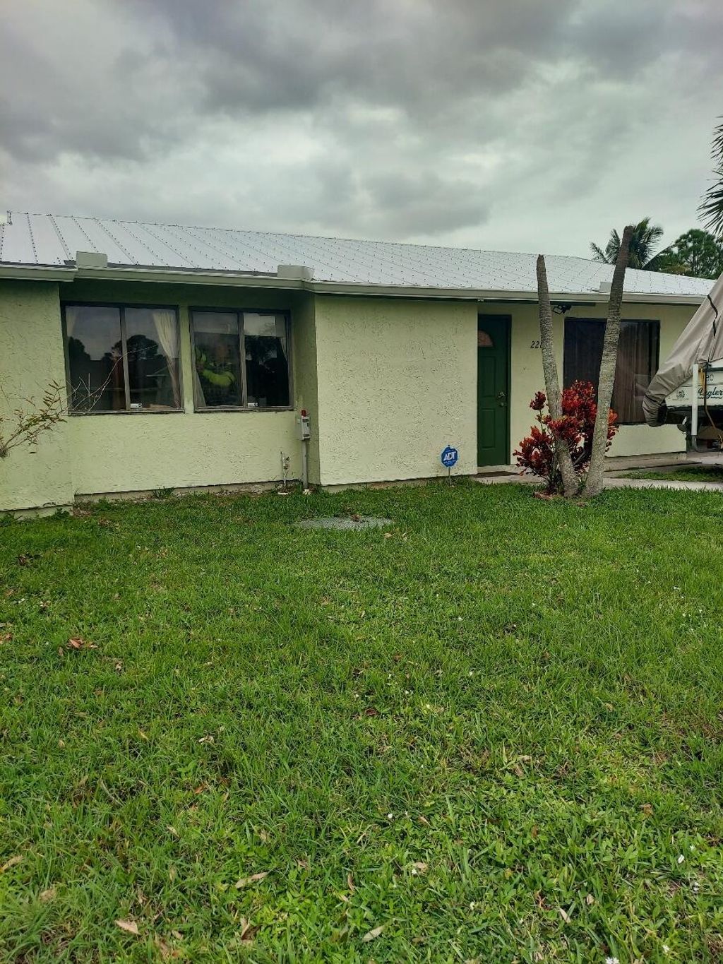 Photo of 2289 SE Seamist Street, Port Saint Lucie, FL 34952 (MLS # R11031289)