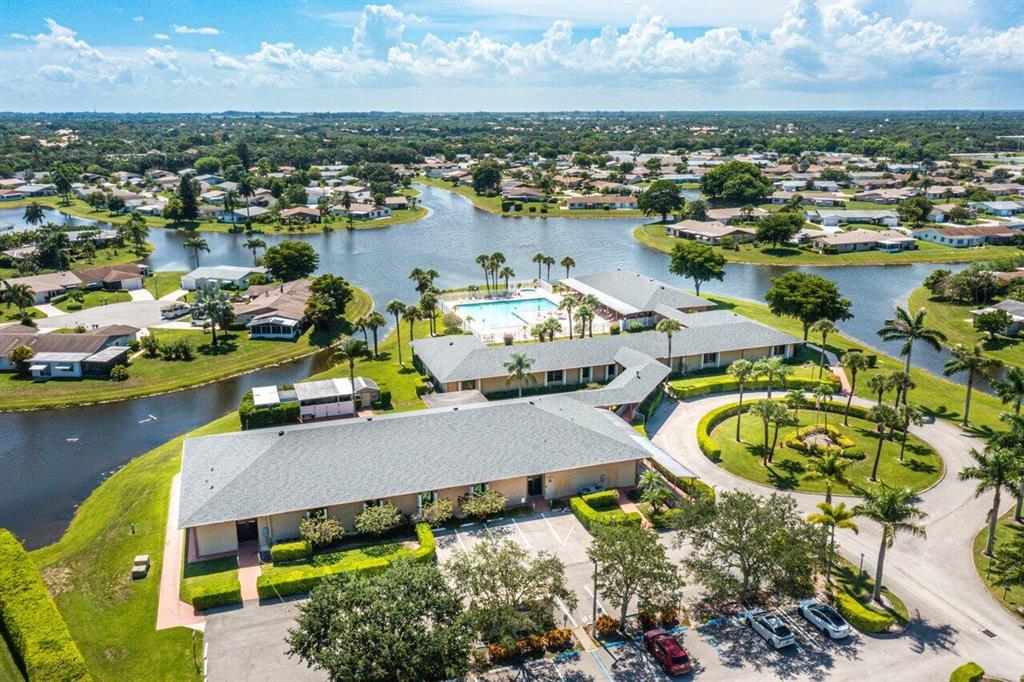 DELRAY VILLAS - Residential