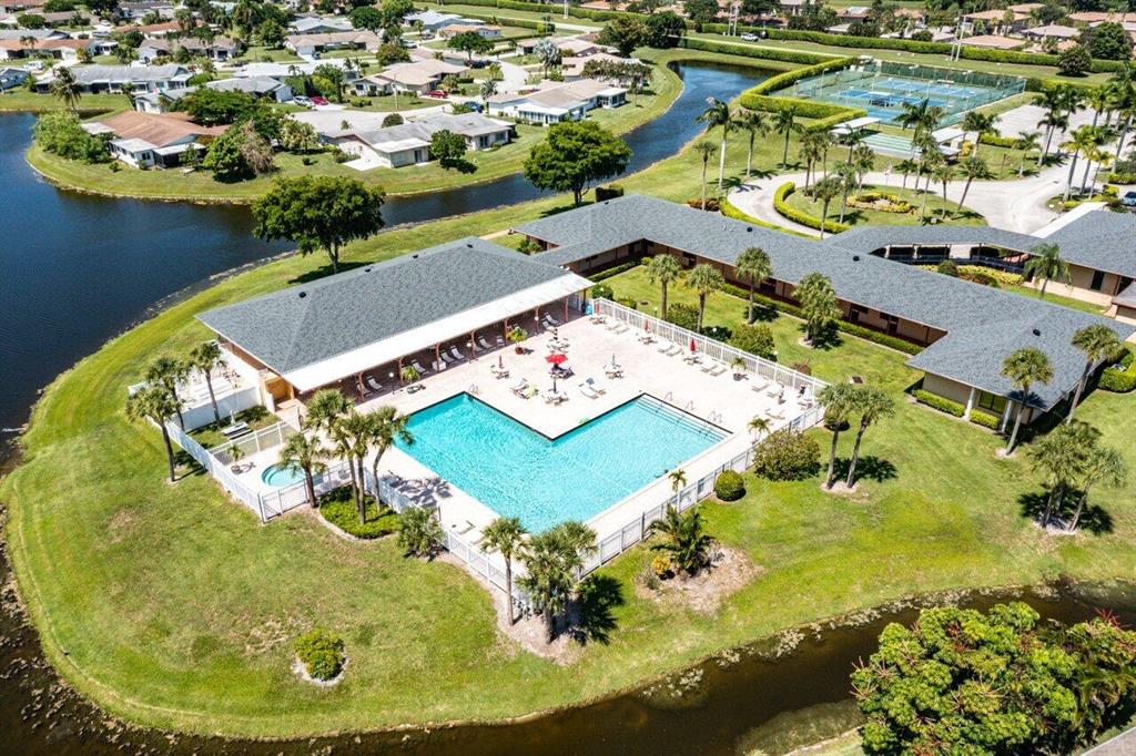 DELRAY VILLAS - Residential